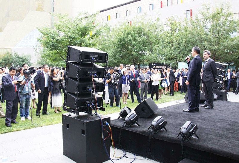 戶外演出深夜激情网的配置和舞台拾音的技巧