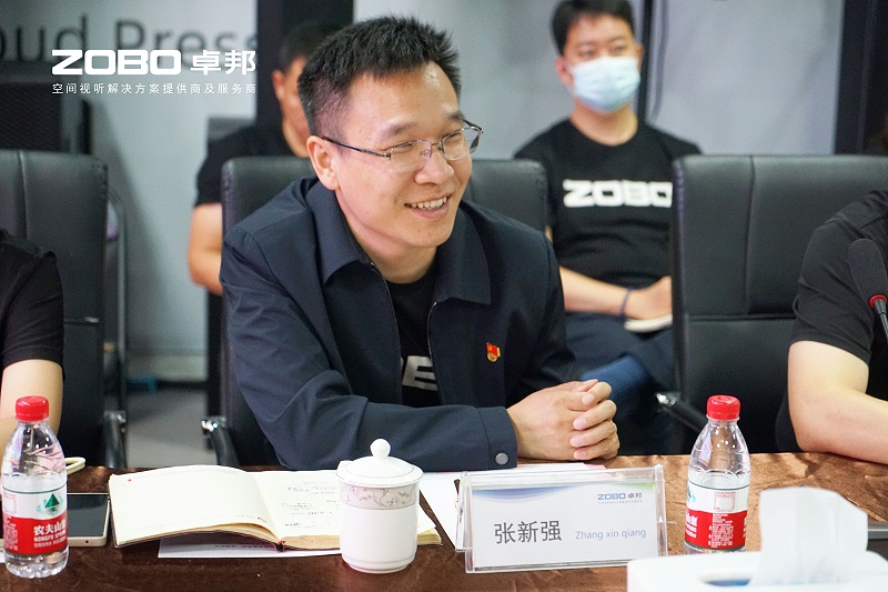 河南駐京機構黨委辦等一行蒞臨ZOBO深夜福利视频网站舉行“一站一家”授牌儀式