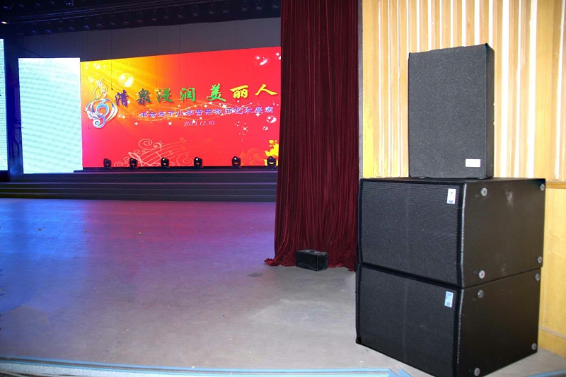 劇場深夜福利导航APP音視頻係統聲嘯成因及糾正措施