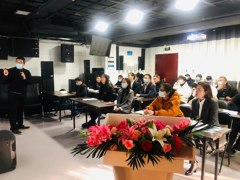 北京深夜福利视频网站電子技術有限公司舉行企業新型學徒製開班儀式暨開班課