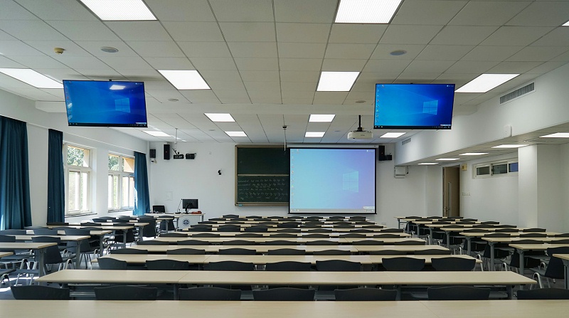 1學校教室深夜激情网係統有哪些